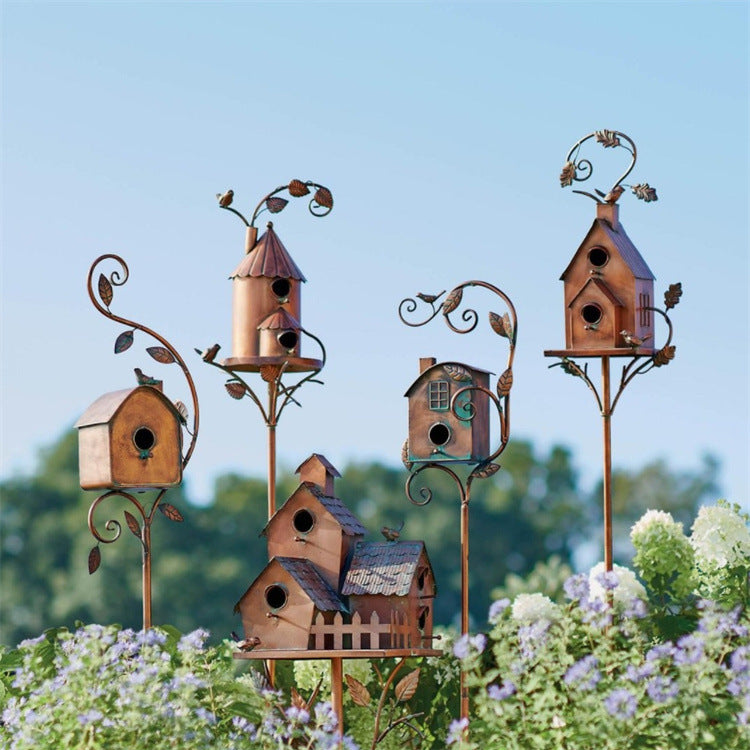 Traditional Style Birdhouse